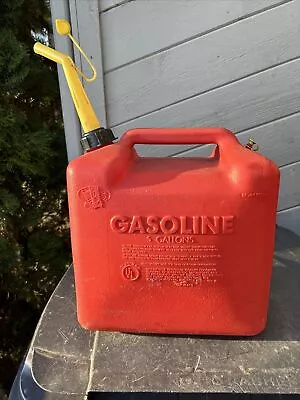 Buy Chilton 5 Gallon Gas Can Model P500  Vented Spout Made In U.S.A. • 75$