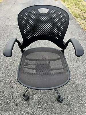 Buy Herman Miller  Caper Multipurpose Chair W/ Fixed Arms & Mesh Seat, Black • 175$