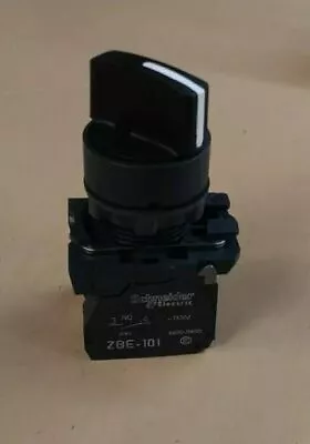 Buy Schneider Electric Contact Block ZBE 101 Screw Clamp W/ Rotary Switch         4D • 31.50$