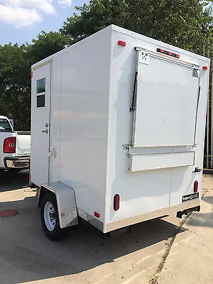 Buy FOOD CONCESSION TRAILER 6' X 8' START YOUR NEW BUSINESS, $10,400.00 • 10,400$