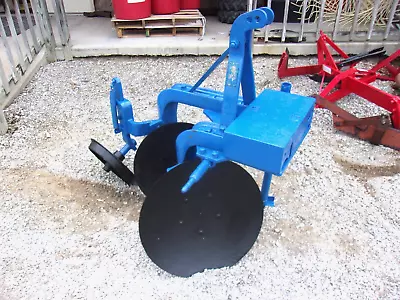 Buy Used Dearborn 2 Bottom Disc Plow 3 Pt. FREE 1000 MILE DELIVERY FROM KY • 1,385$