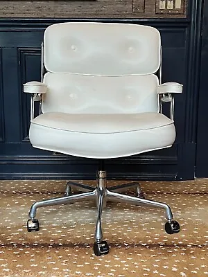 Buy Herman Miller Eames Time Life Lobby/Executive Desk Chair White Leather & Casters • 2,150$