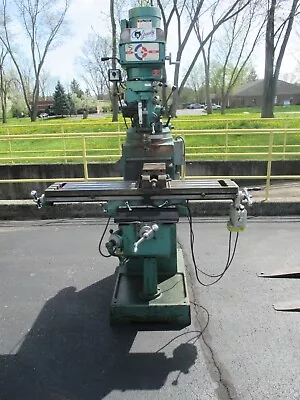 Buy USED G4029 Grizzly 3-HP, 10 X50 Table, 3-Phase Knee Type Milling Machine • 2,450$