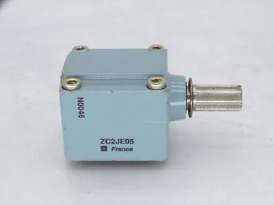 Buy Schneider Electric Zc2je05 Switch • 25.59$