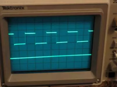 Buy TEKTRONIX 60 Mhz 2213 OSCILLOSCOPE, Tesded To Come On, For Parts Or Repair • 39$
