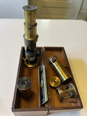 Buy The Universal Microscope France With Accessories • 9.99$