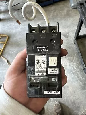 Buy Siemens QF220A 20 Amp 120V Ground Fault Circuit Interrupter • 28$