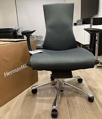 Buy New Herman Miller Embody Chair (Dark Carbon Fabric, Upgraded Titanium Base) • 1,325$