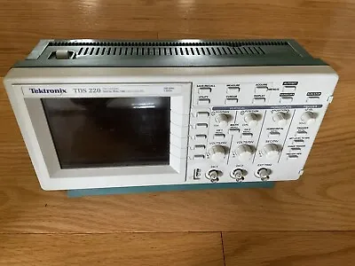 Buy Tektronix TDS 220 100MHz Digital Oscilloscope With Two P6135A Probes • 280$