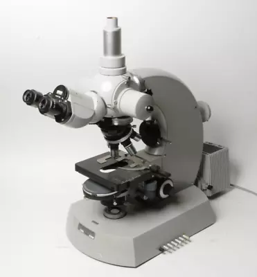Buy Zeiss Universal Microscope With Plan Objectives, Filter Turret, Objectives • 995$