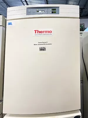 Buy Thermo Scientific Forma #3120 Series II CO2 Jacketed Incubator HEPA Class 100 • 499.99$