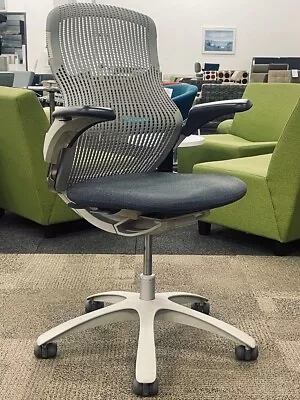 Buy Knoll Generation Office Chair In Grey • 350$