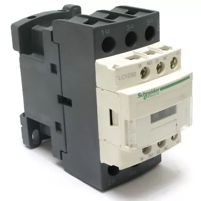 Buy Schneider Electric LC1D32LE7 690VAC 30HP Contactor • 49$