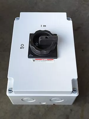 Buy SIEMENS 3LD2766-0TB51-0US2 ENCLOSED ROTARY SWITCH 100A/690V Disconnect • 125$