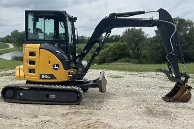 Buy 2021 Deere 35G Mini Excavator (646 Hours, Hydraulics, Quick Attach) • 21,200$