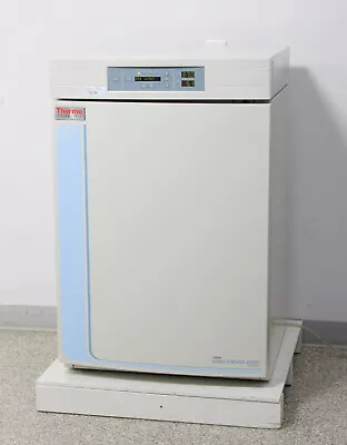 Buy Thermo Scientific Forma 3110 Series II Water Jacketed CO2 Incubator W/ 3 Shelves • 3,335.35$