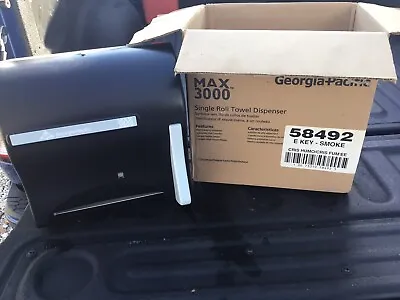 Buy Georgia Pacific Max 3000 Roll Paper Towel Dispenser With Key New • 20$