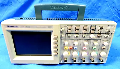 Buy Tektronix TDS-2024 Digital Oscilloscope 4-Channel 2GS/s 200MHz / No Power Repair • 295$