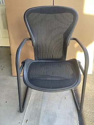 Buy Herman Miller Aeron Side Chair Size B Desk Chair • 399$