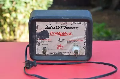 Buy Vintage Bull Dozer 115 Volts 60 Cycle Electric Fence Charger Model 415-B • 19.95$