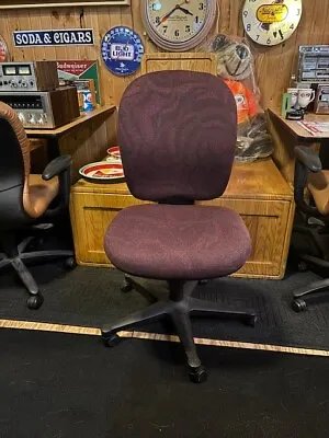 Buy Vintage Herman Miller AMBI Rolling Office Task Chair  • 75$