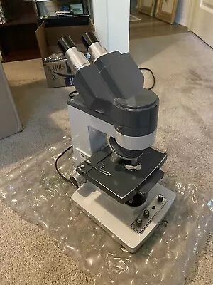 Buy American Optical Microscope Functioning Illuminator 4 Objectives • 1,800$