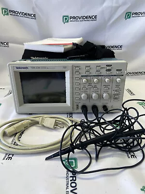 Buy Tektronix TDS220 Digital Oscilloscope With Case, Probe Set, And Manual LOT3 • 225$